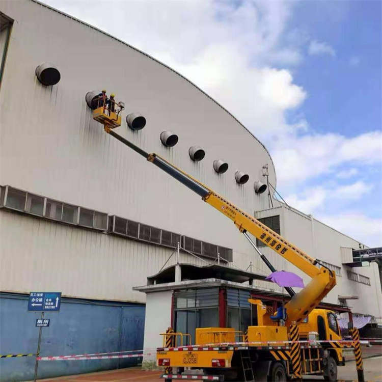 宁德高空作业车出租服务：专业广告牌安装解决方案