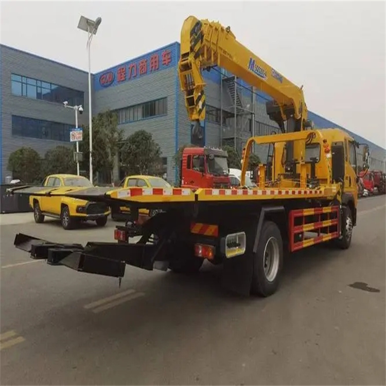 宁德附近小随车吊出租电话，轻松解决搬运烦恼