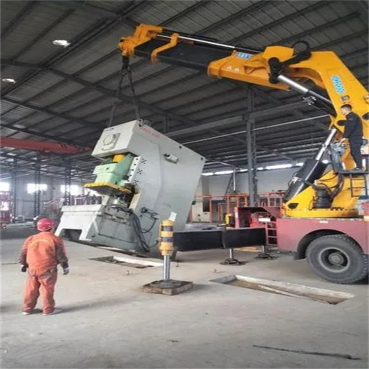 宁德80吨折臂吊车出租附近电话